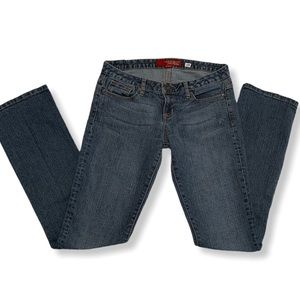 SALE!! Women’s Faded Stretch Guess Jeans Size 28